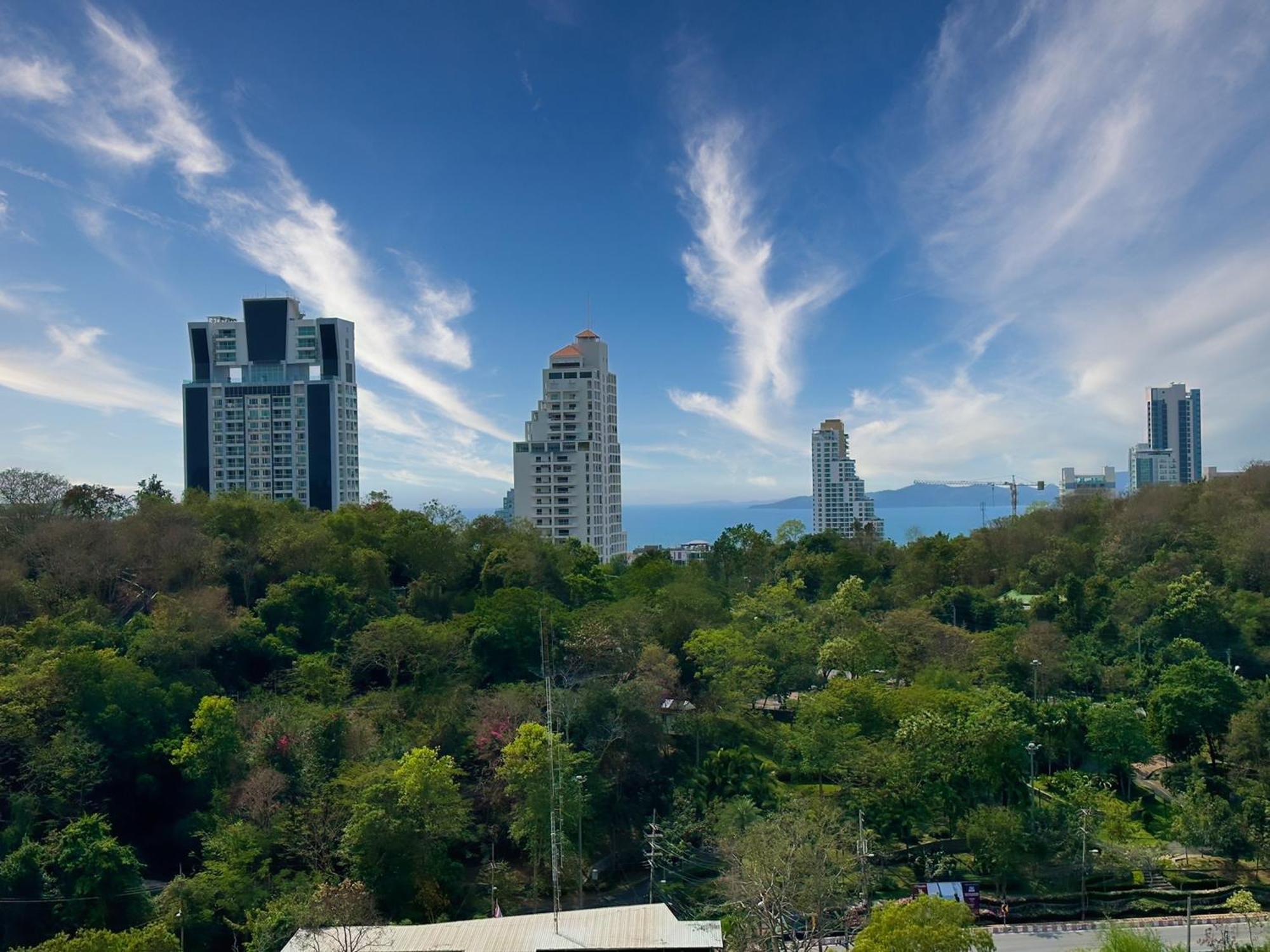 Walking Street Unixx Condo Beautiful Sea View Pattaya Esterno foto